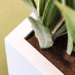 Balcony Planter - Matt White 8 Balcony Planter - Matt White -Outlet The Ever Sprout Store Balcony Planter Matt White Close Up